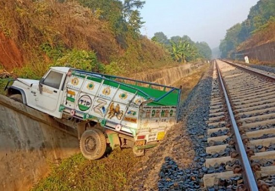 1 severely injured in Road-Mishap at Bisramganj